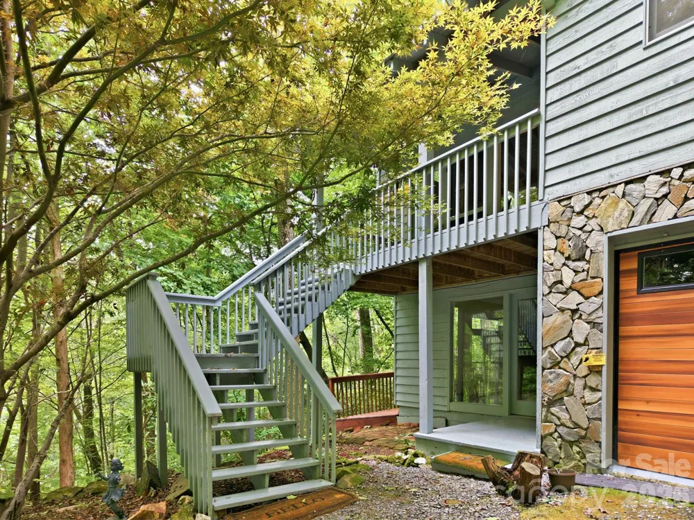 63 Chestnut Forest Road Fairview, NC 28730