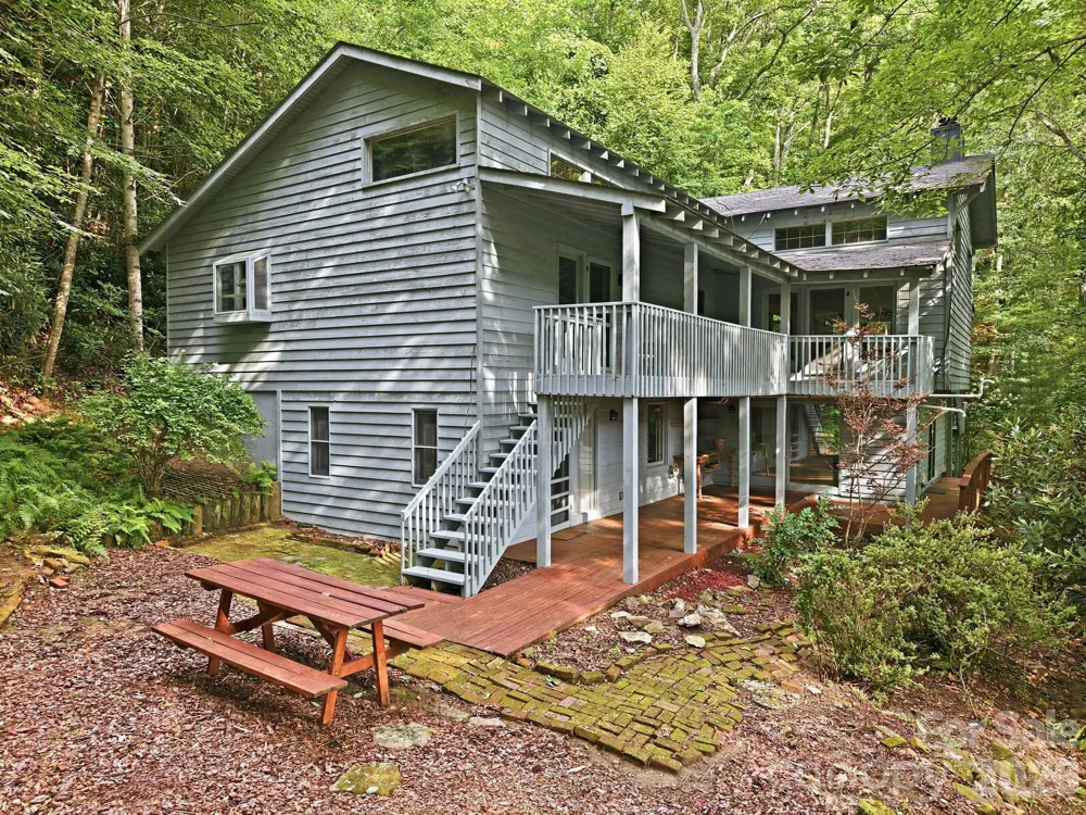 63 Chestnut Forest Road Fairview, NC 28730