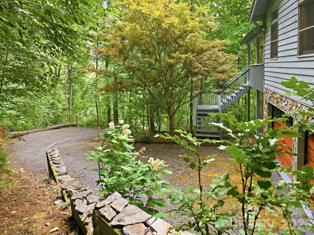 63 Chestnut Forest Road Fairview, NC 28730
