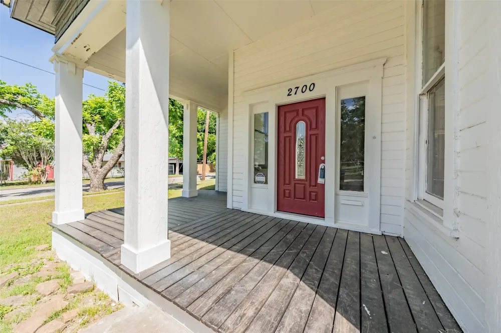 2700 Grim Avenue Waco, TX 76707