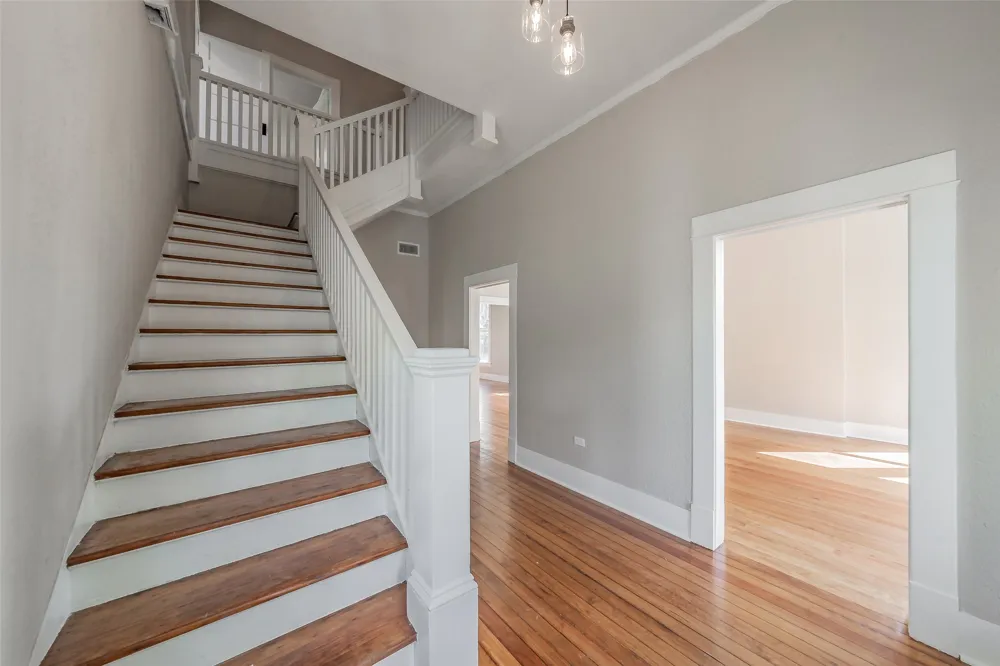 2700 Grim Avenue Waco, TX 76707