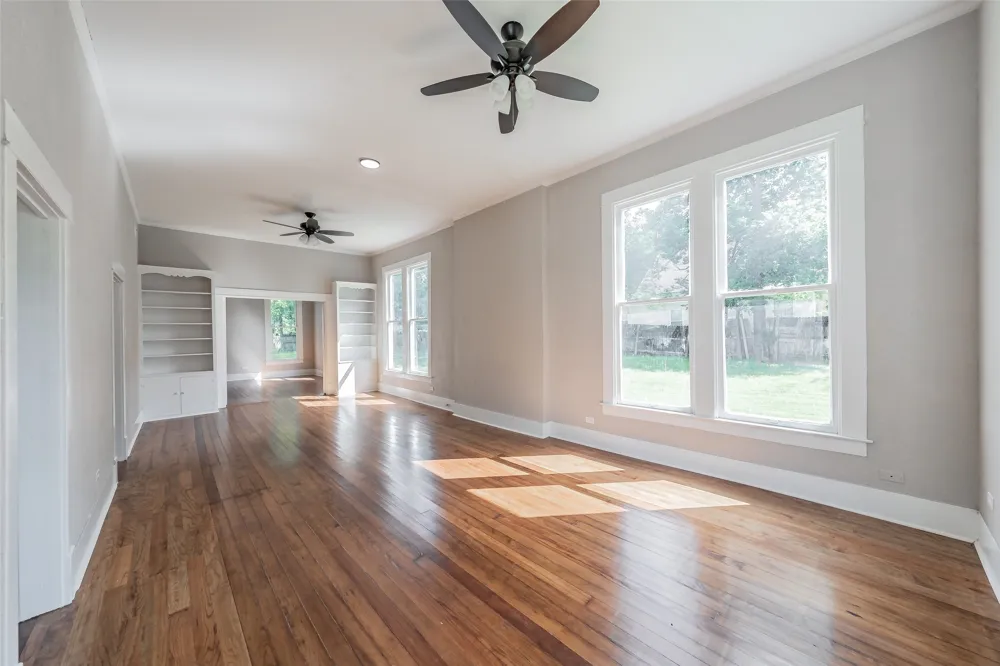 2700 Grim Avenue Waco, TX 76707