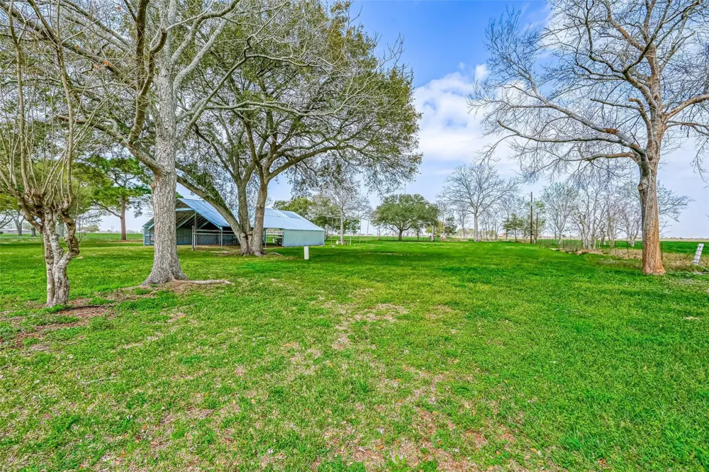 1826 County Road 469 El Campo, TX 77437