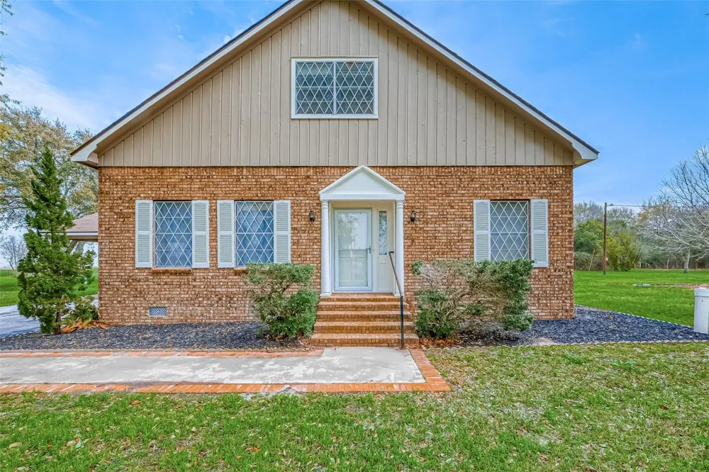 1826 County Road 469 El Campo, TX 77437