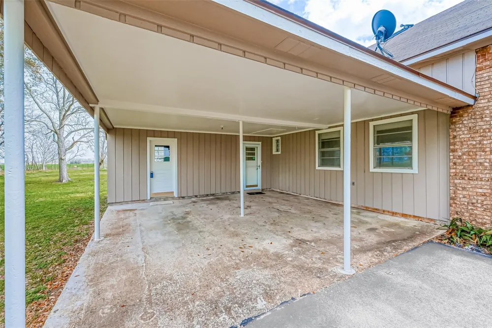 1826 County Road 469 El Campo, TX 77437