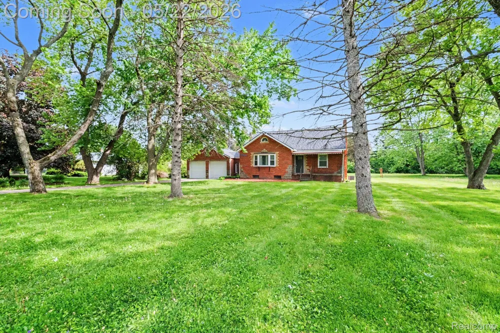 1093 W Maple Avenue Mundy Township, MI 48507