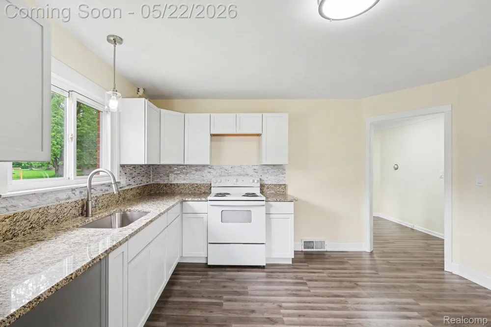 1093 W Maple Avenue Mundy Township, MI 48507
