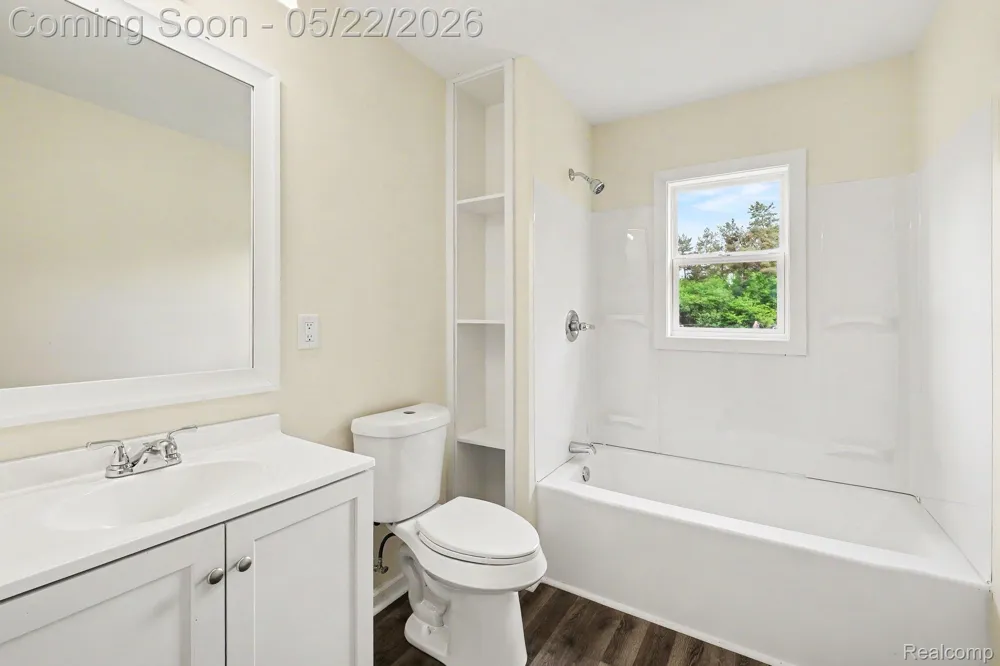 1093 W Maple Avenue Mundy Township, MI 48507
