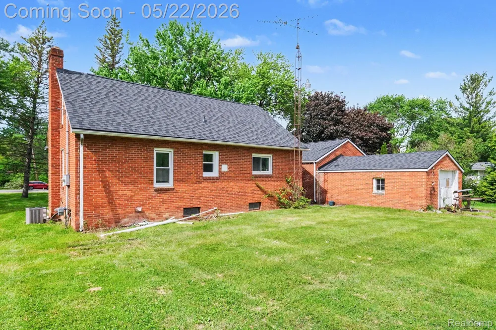 1093 W Maple Avenue Mundy Township, MI 48507