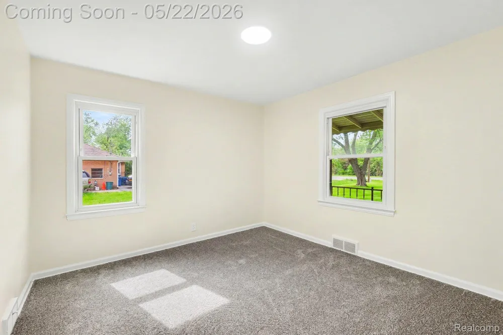 1093 W Maple Avenue Mundy Township, MI 48507