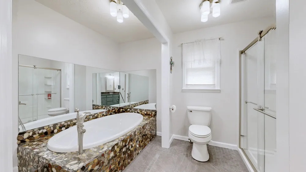 4648 31 Hwy W Cottontown, TN 37048