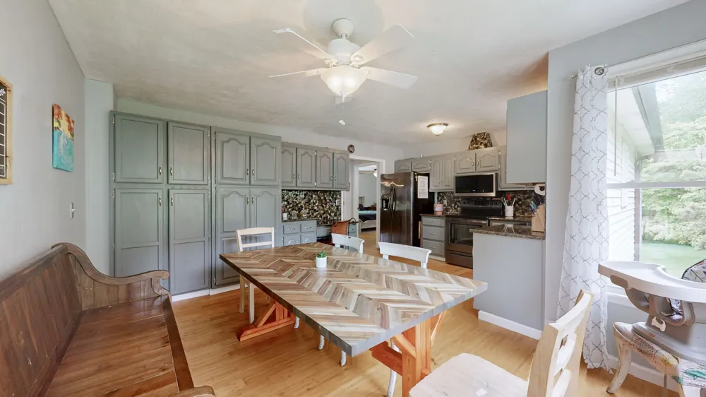 4648 31 Hwy W Cottontown, TN 37048