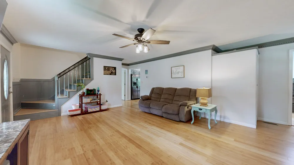 4648 31 Hwy W Cottontown, TN 37048
