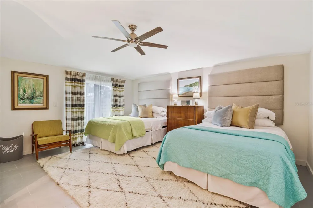 809 E 15TH AVENUE New Smyrna Beach, FL 32169