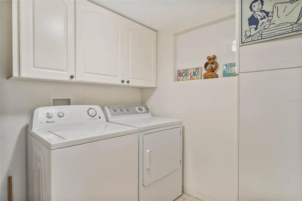 809 E 15TH AVENUE New Smyrna Beach, FL 32169