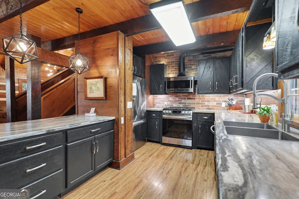 8528 Soapstone Creek TRL Hiawassee, GA 30546