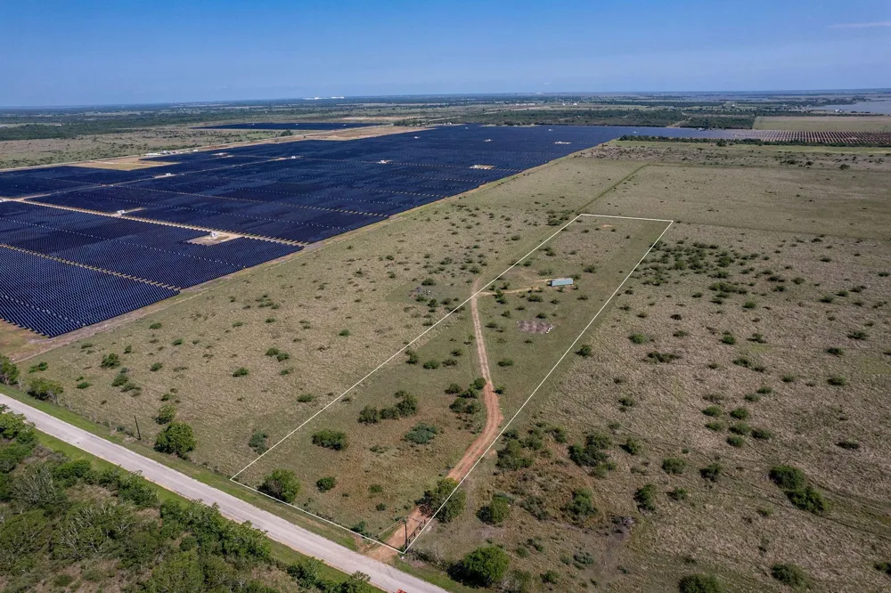 610 County Road 303 Port Lavaca, TX 77979