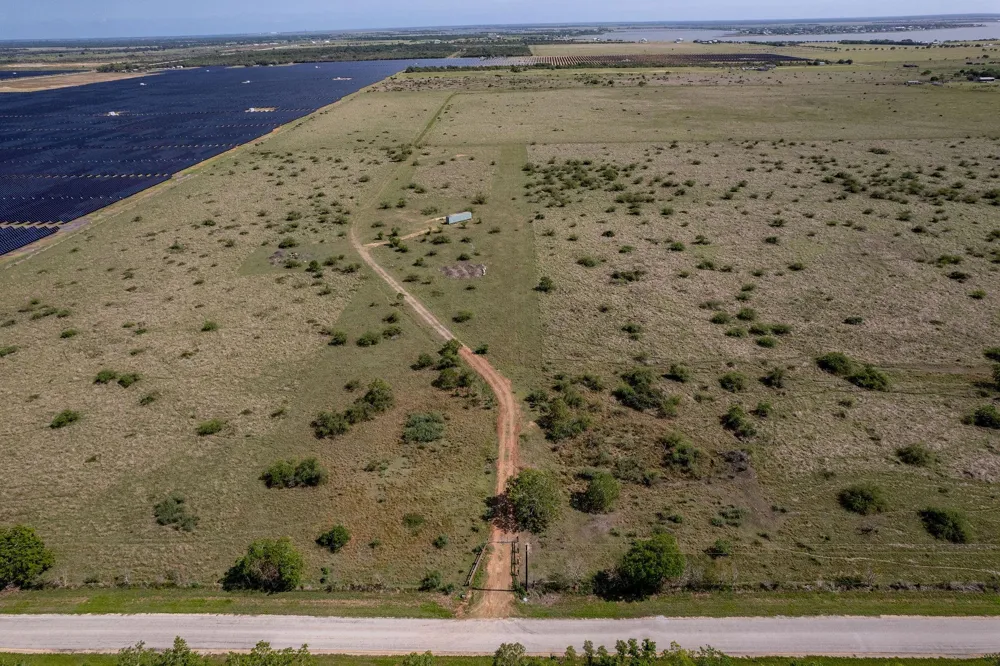 610 County Road 303 Port Lavaca, TX 77979