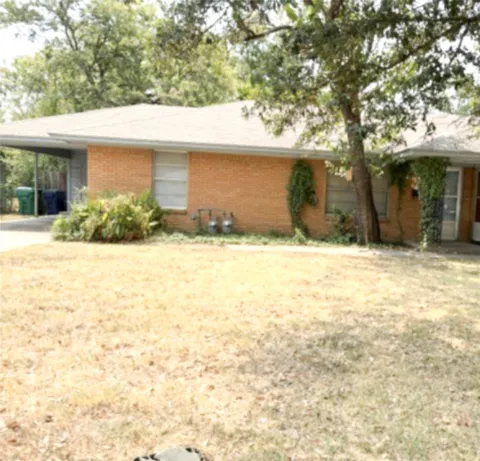 1011 Crescent Street