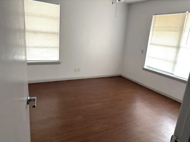 1011 Crescent Street Denton, TX 76201
