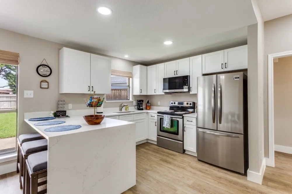 926 Hillside Lane Flower Mound, TX 75028
