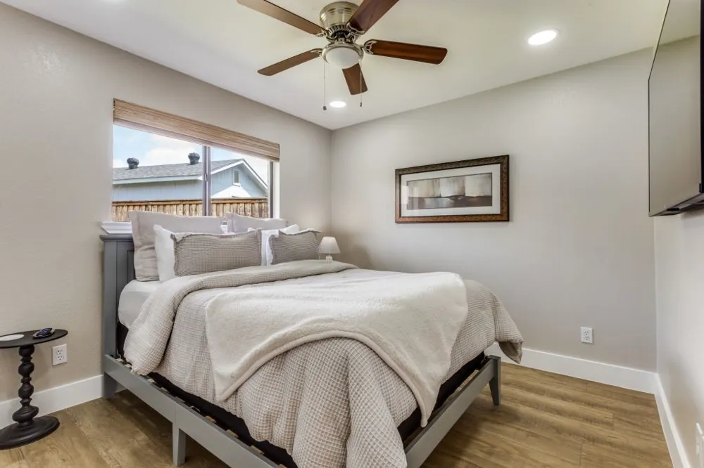 926 Hillside Lane Flower Mound, TX 75028