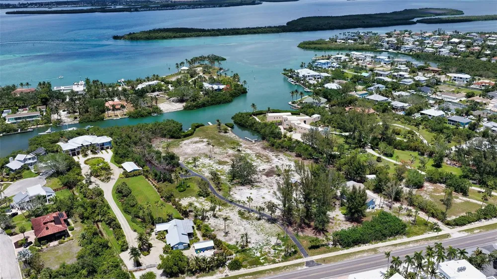 6660 & 6664 & 6670 GULF OF MEXICO DRIVE Longboat Key, FL 34228