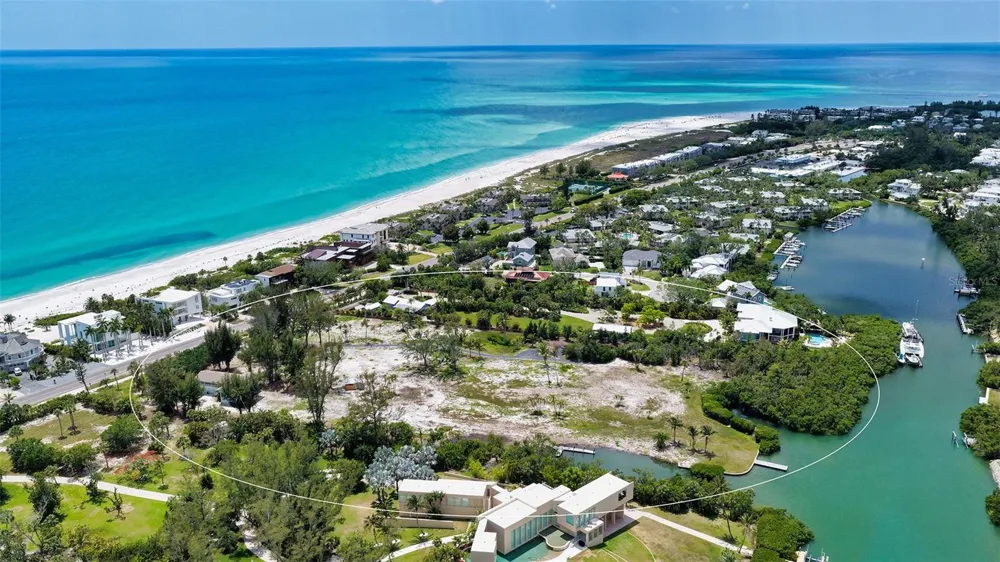 6660 & 6664 & 6670 GULF OF MEXICO DRIVE Longboat Key, FL 34228