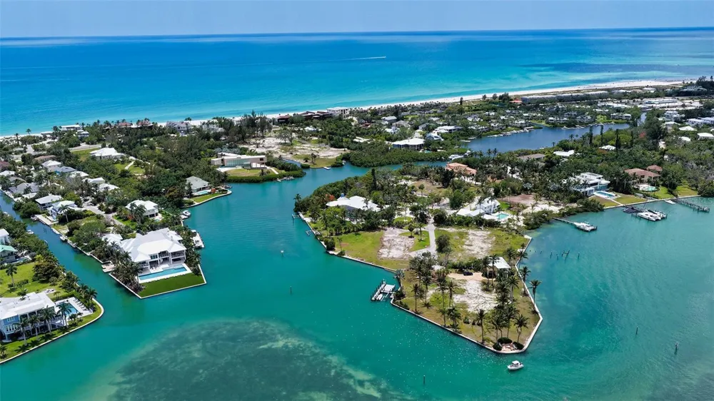 6660 & 6664 & 6670 GULF OF MEXICO DRIVE Longboat Key, FL 34228