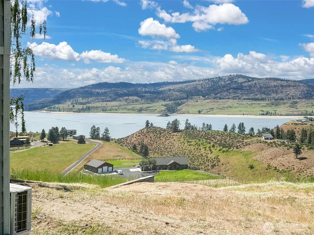 40831 Miles Creston Drive Davenport, WA 99122