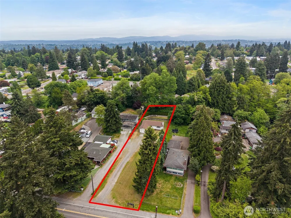 11726 8th Avenue S Burien, WA 98168