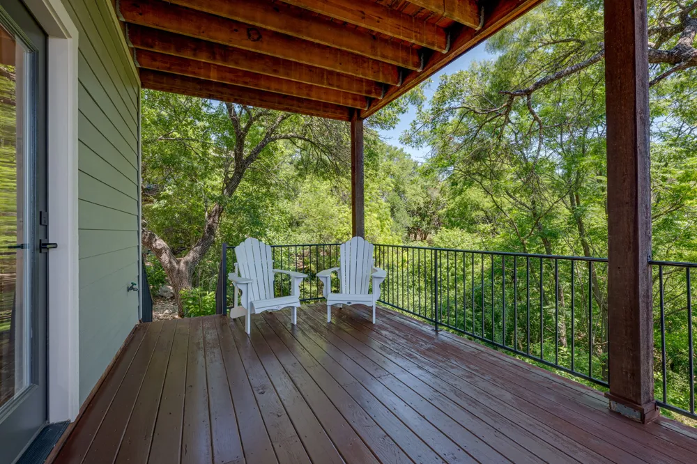 433 Venture Boulevard S Point Venture, TX 78645