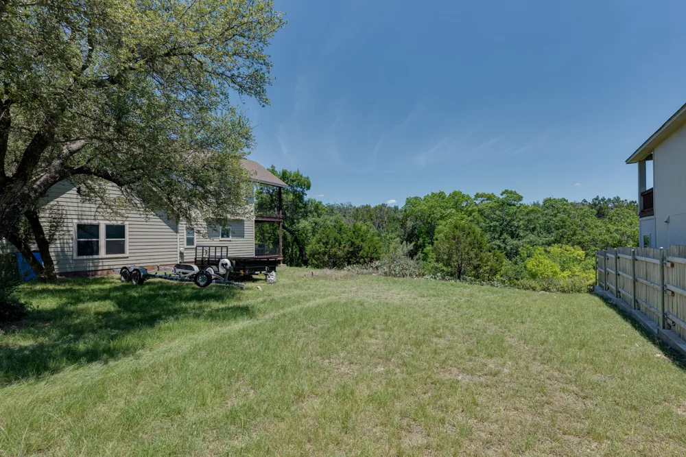 433 Venture Boulevard S Point Venture, TX 78645