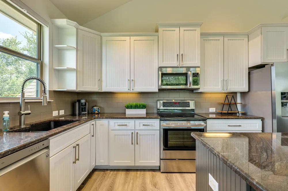 433 Venture Boulevard S Point Venture, TX 78645