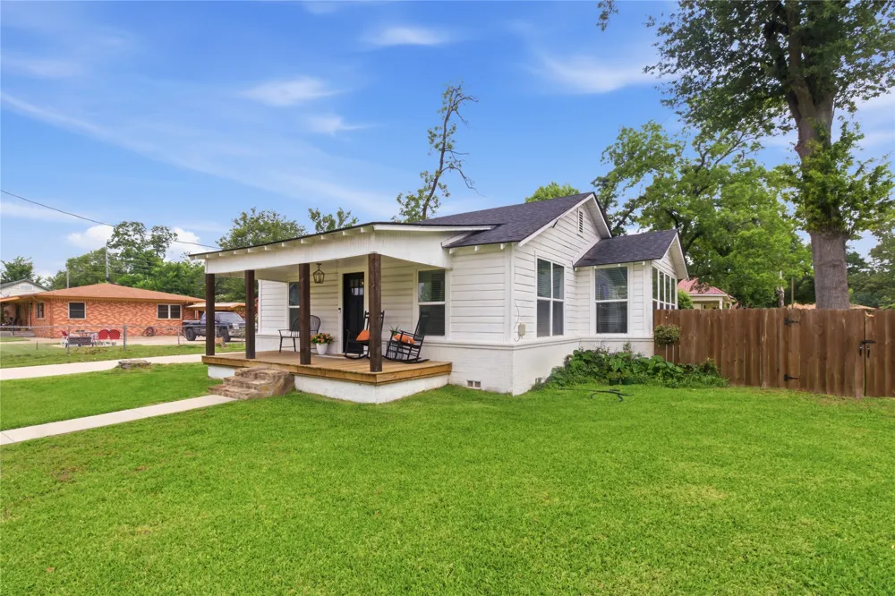 307 Locust Street Winnsboro, TX 75494