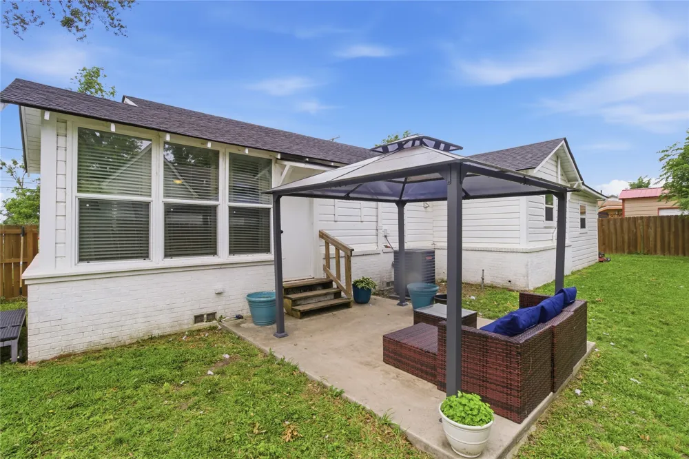 307 Locust Street Winnsboro, TX 75494