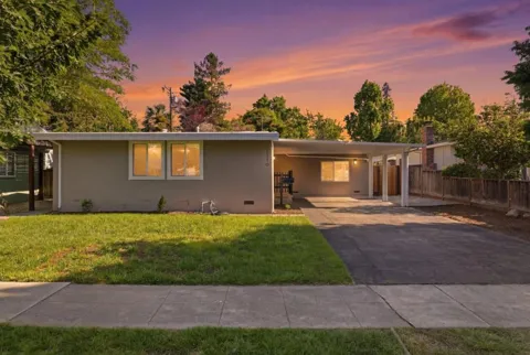2310 Peachtree Lane