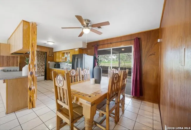 1081 County Road 773 Devine, TX 78016