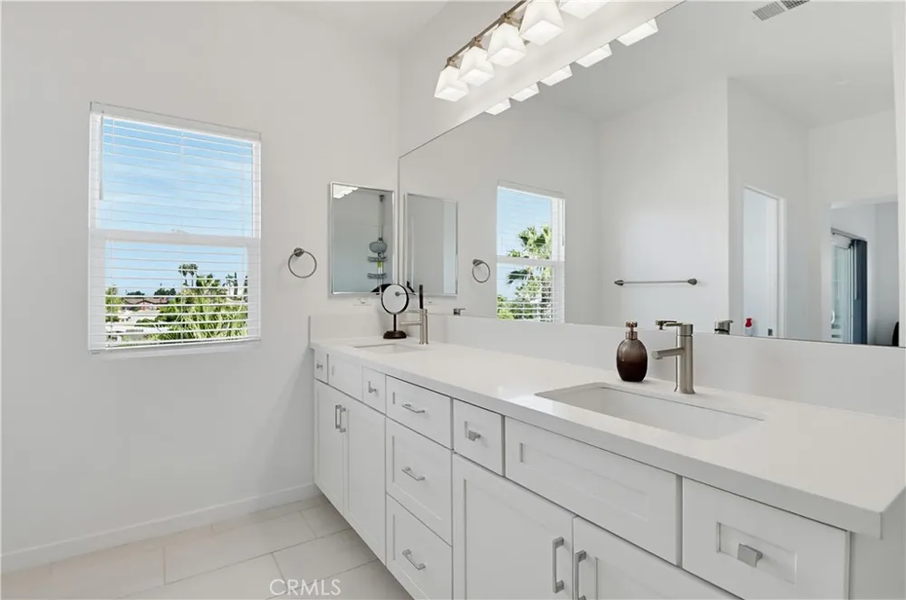 8508 Vista Azul Lemon Grove, CA 91945