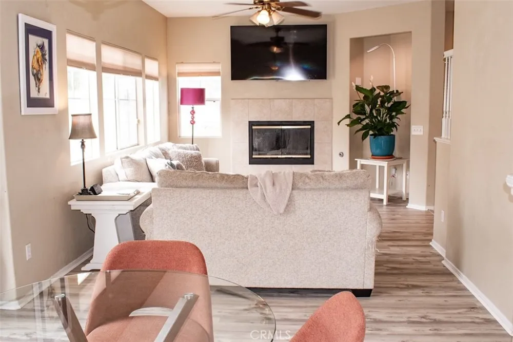 33634 Emerson #B Temecula, CA 92592