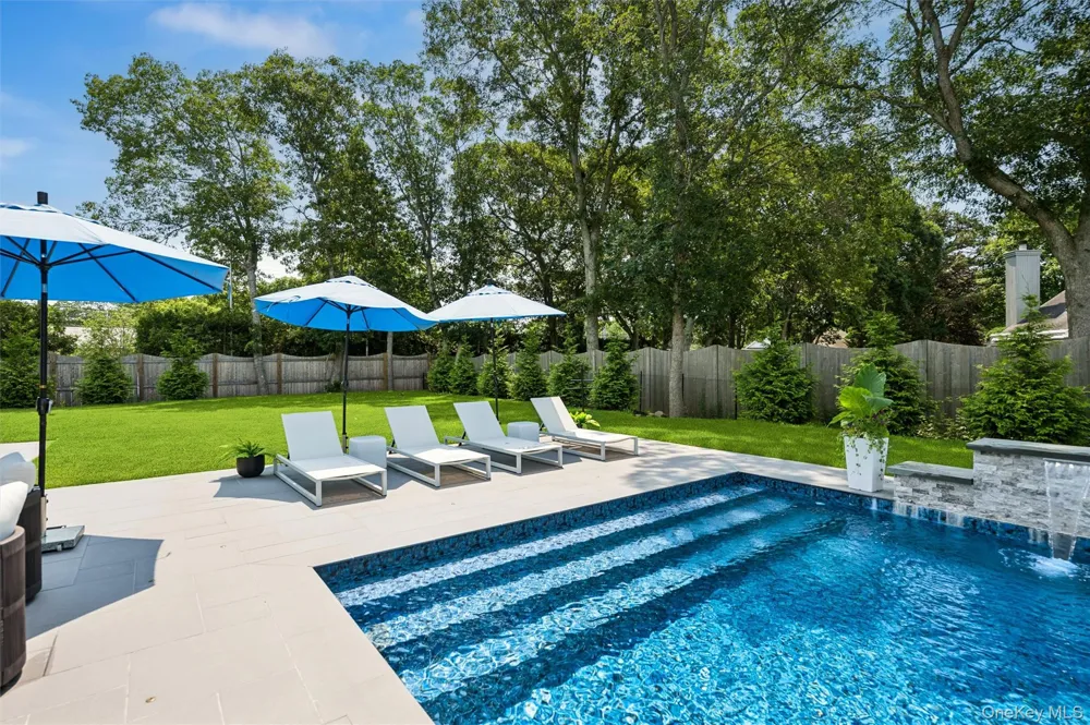 17 Happy Lane Westhampton Beach, NY 11978