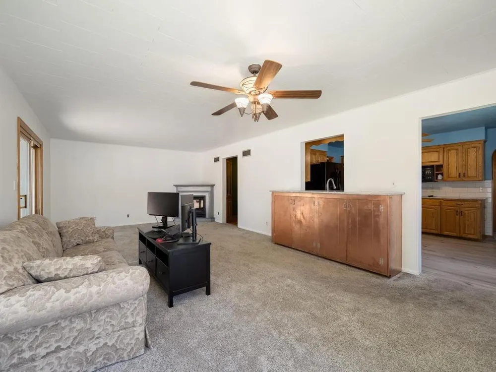 607 Swan Street Le Sueur, MN 56058