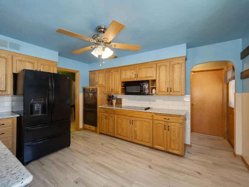 607 Swan Street Le Sueur, MN 56058