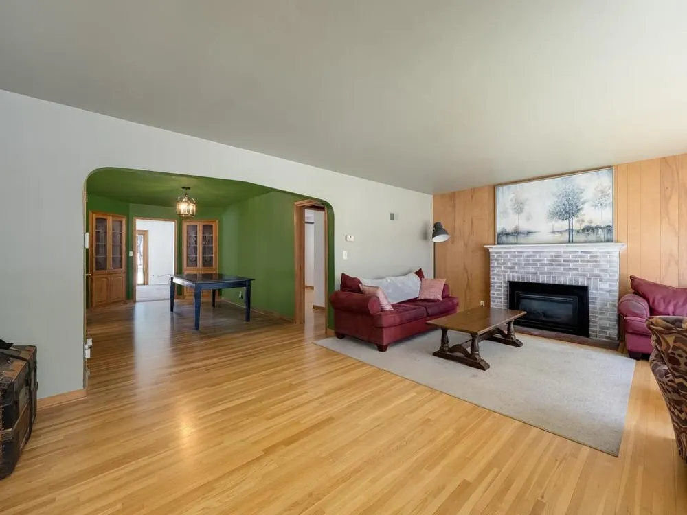 607 Swan Street Le Sueur, MN 56058