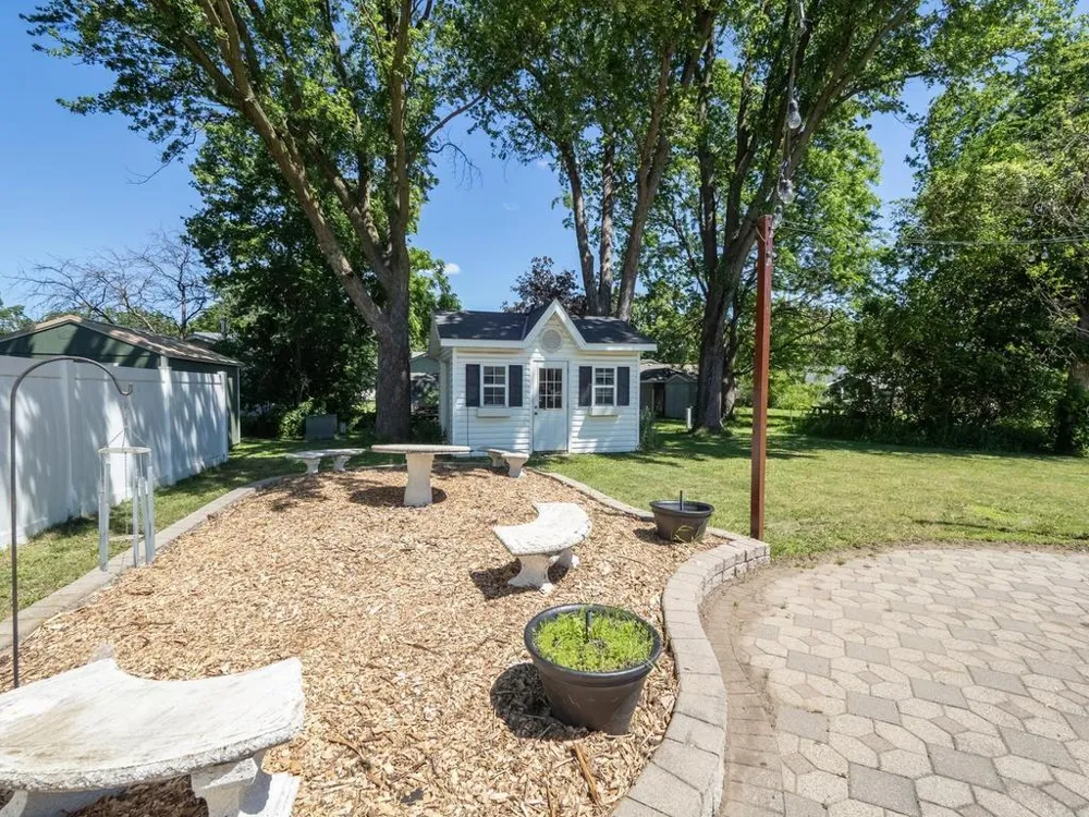 607 Swan Street Le Sueur, MN 56058