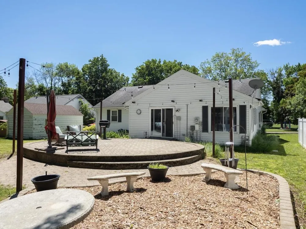 607 Swan Street Le Sueur, MN 56058