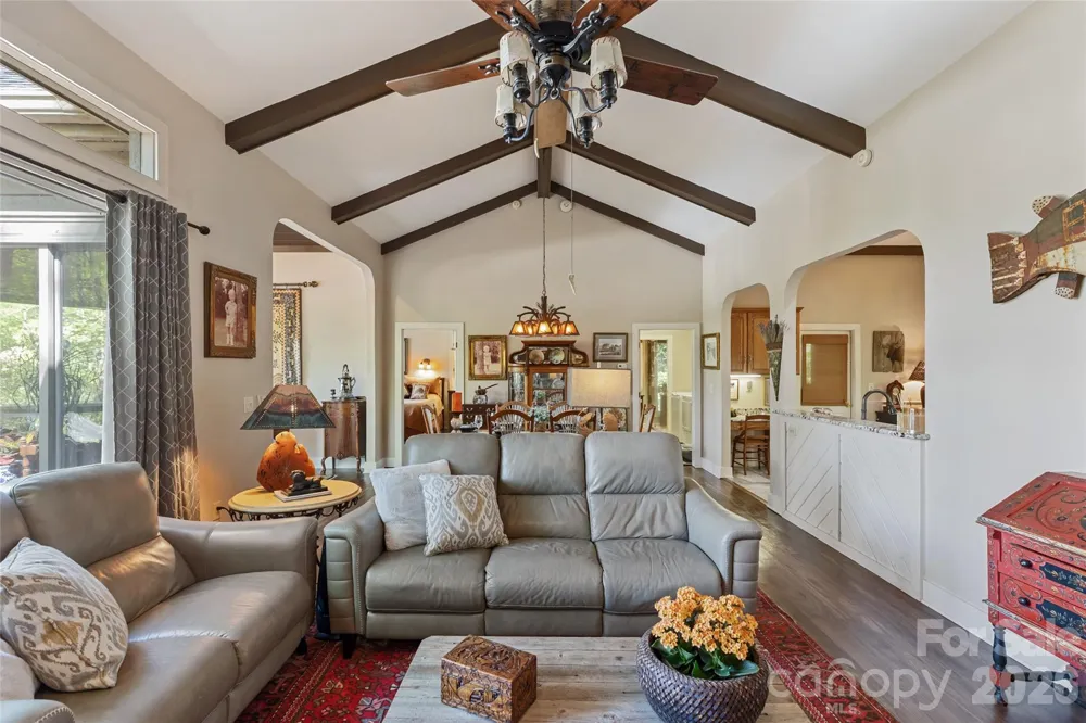 21 Laurel Wood Court Sapphire, NC 28774