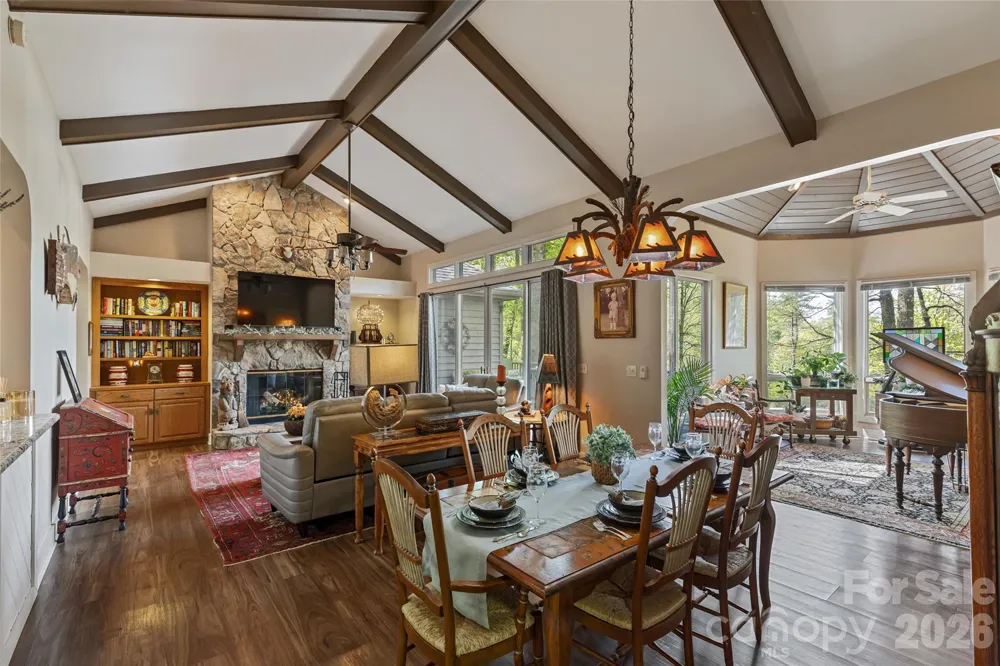 21 Laurel Wood Court Sapphire, NC 28774