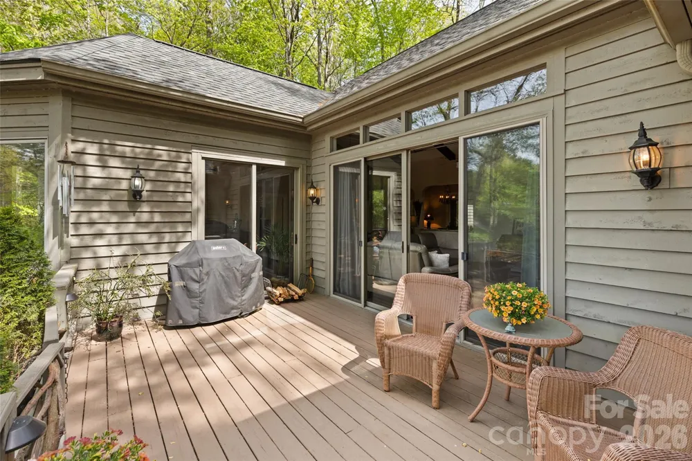 21 Laurel Wood Court Sapphire, NC 28774