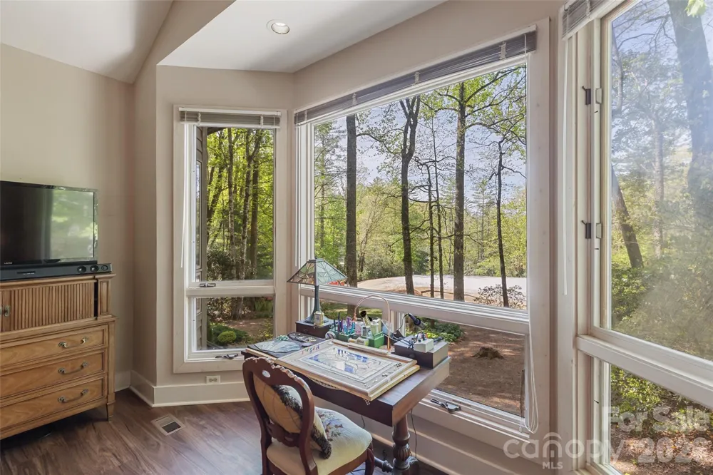 21 Laurel Wood Court Sapphire, NC 28774